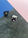 Pug | Yaka Rozeti - Evcil hayvanlar için mükemmel bir ürün.
